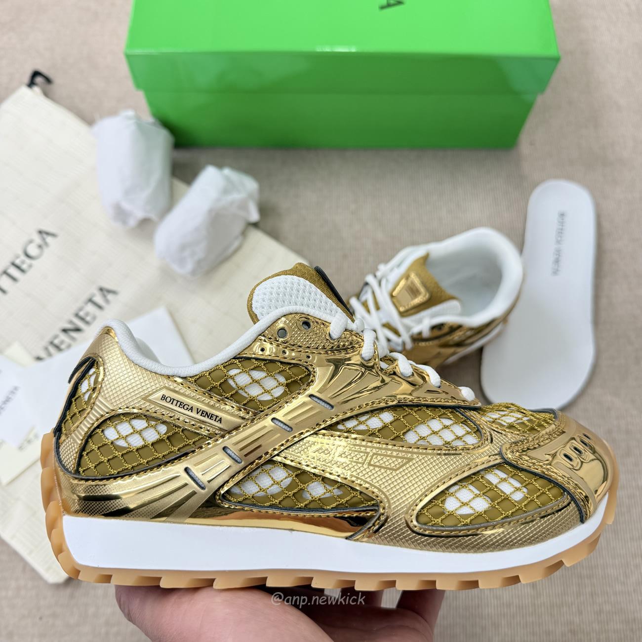 Bottega Veneta Orbit Sneaker Gold   741357 V2x40 7043 (3) - www.newkick.vip